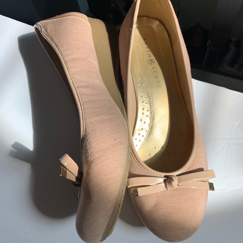 ☀️11 W Low wedge blush pink bow flat Karen Scott